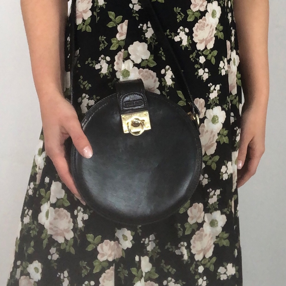 Vintage Round Leather Crossbody Purse